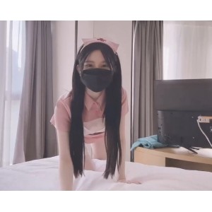 《菠萝酱呀：美貌与智慧兼备，令人着迷的治疗师演出》