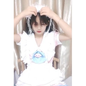 火辣诱惑：佳佳小宝贝的5V+3G有尺度热舞