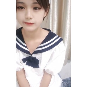 火辣诱惑：佳佳小宝贝的5V+3G有尺度热舞