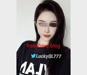 LuckyBaby：完美炮架黑丝美腿无与伦比的小姐姐