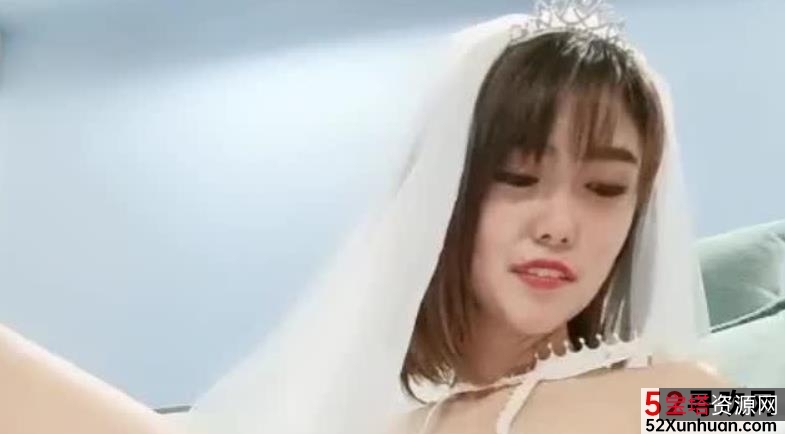 斯文妖艳撞衫白色婚纱，给你一口甜甜的爱情故事！