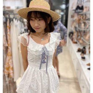 取标题可爱学妹被玩坏！0.27G视频，百度盘上的泄密，视觉冲击力惊人！