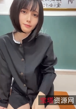 《秋月真凌的伪娘生活：百货商场、咖啡店、公园，珍惜每一刻》