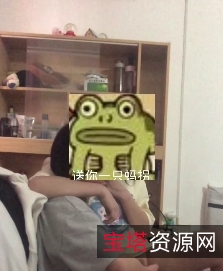 《双女畸形之恋：火辣身材、给力暴抠、JJ激吻，令人着迷》