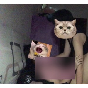 《双女畸形之恋：火辣身材、给力暴抠、JJ激吻，令人着迷》