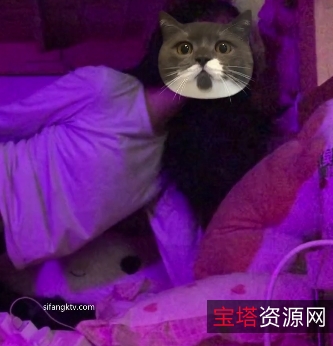 《双女畸形之恋：火辣身材、给力暴抠、JJ激吻，令人着迷》