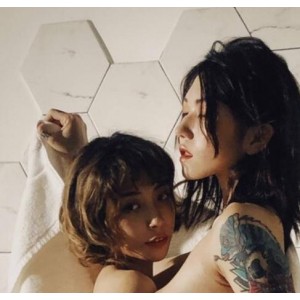 精选御姐视频资源小松穿着性感黑丝，百合姐妹情室外展示，模特任权最新散播，放手淡定，最好的收获！