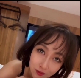 精彩视频国内顶级名媛闺蜜展示嘴艺美味可口，让人惊叹不已！