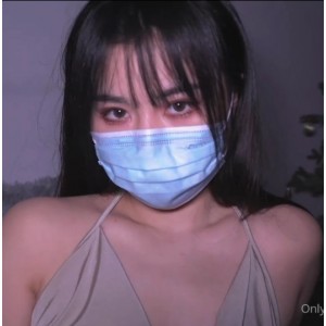 闪亮黑丝自行打包1v+翘二郎腿互动500m百度盘