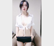 美女LSP酸奶擦：高颜值明星身材特写诱惑