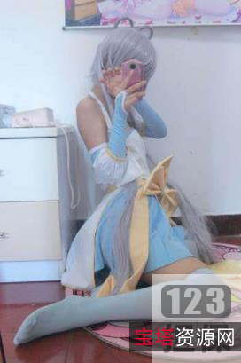 沈娇娇：飞机场私拍视频图集，光“阴”鲍日系和风胸脯裸出