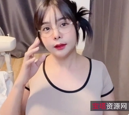 美丽的魅力：网红Yoshithunchanok的视频集