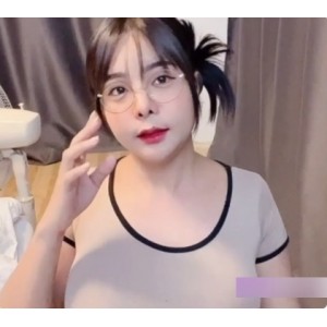 美丽的魅力：网红Yoshithunchanok的视频集