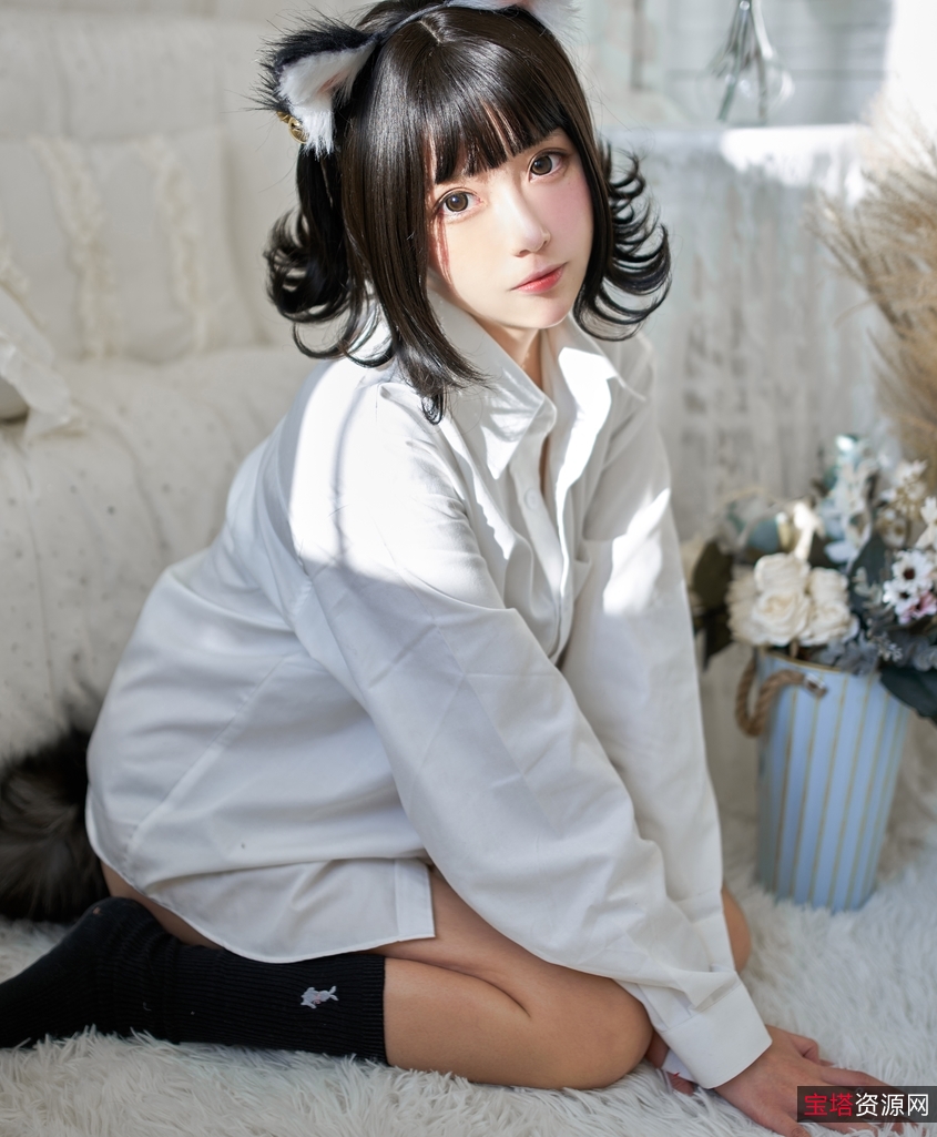 甜美可爱凛子酱视频合集：9套158P，1.17G，多主题风格吸引人