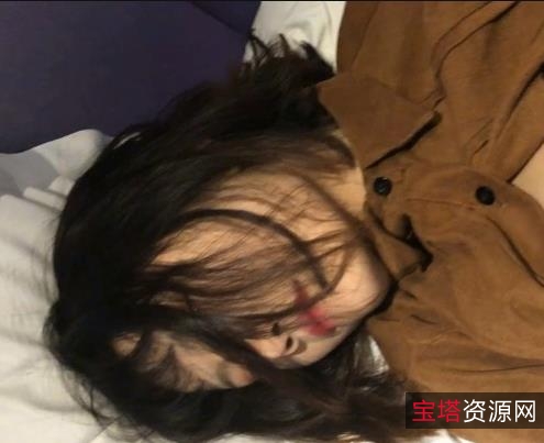 小情侣校园自拍视频，清晰流畅，甜蜜互动，NPC9527