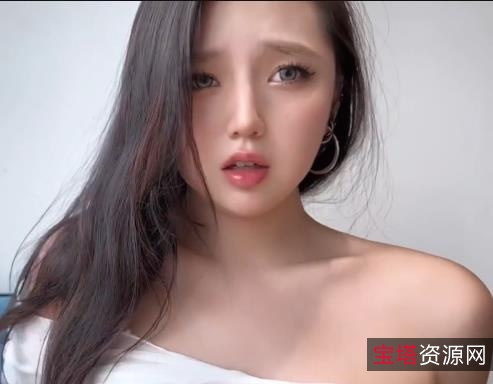 速C高C！落地窗前的尤物，26分钟唯美系风格视频，颜值糖心弄净包包，激颤观看下载