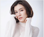 蒋汶珊小明星网红酒店演出视频1.3G自拍露脸身材内衣指交幸福日记