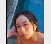 Kiri_amari自拍泳池边上吹口B1V-164M视频，吞金温柔用嘴X