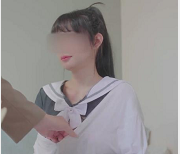 高中情侣自拍视频曝光，进军弯弯，道德争议