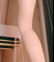 高能P潮画面！小萝高C-P自拍视频剪辑，时长18分钟，身材玲珑娇小，P水不明液体惊艳呈现