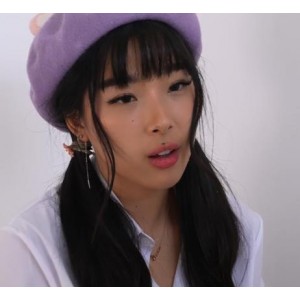 亚裔女Y-ElleLee自拍合集1：黑鬼合作名声大噪，时长6.9G，用嘴、进入、女同全收录