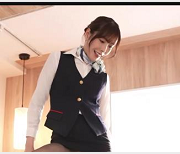 桥本有菜无圣光破解中文字幕[1V-6.7G]超人气空姐装盛大登场，可爱大长腿用嘴后R，表情迷人下载观看