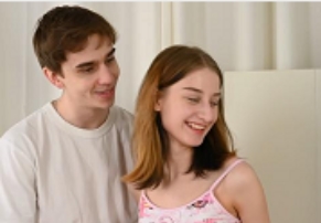 欧美小姐姐SashaPaige铁塔天使2V-5G