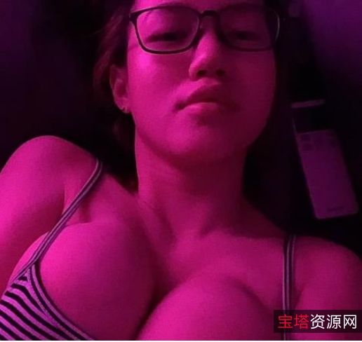 娜美：火爆妹子精选视频合集，绝美风采尽显