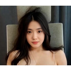 刘浩存热舞福利姬，时长11分49秒舞蹈视频，小姐姐舞姿惊艳