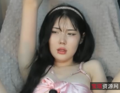 小沈龙的粉条充血视频：下次别忘了戴奶罩！