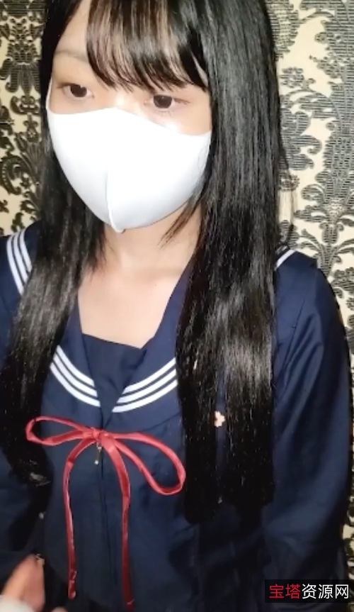 FC2学生服装白袜可耐妹子手口足，1v+2.1G视频，捧场回复炸了！