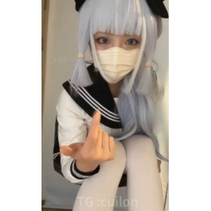 妨来看看这个精彩的cos绫华视频吧！白丝诱惑1V+800M视频，让你感受红绿灯下的模拟情境，歪歪coser的精湛演技定会让你惊艳！百度盘自行打包