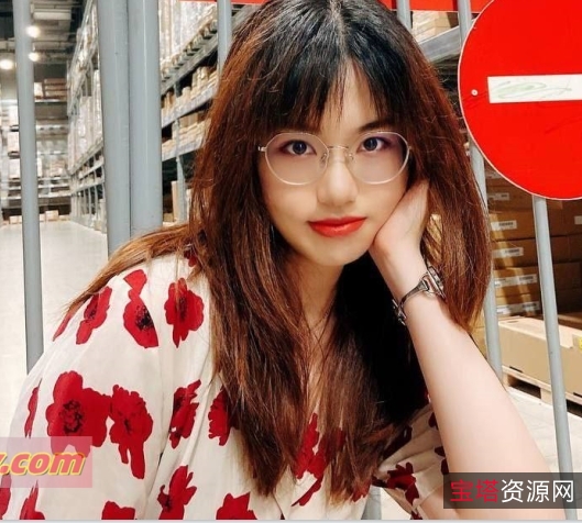 独家珍藏周淑怡反差婊砸生活视图合集，201V+4.41G，百度盘下载