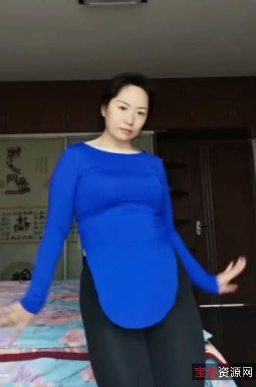 快手网红45万粉少妇月姐呀自拍视频8v+296M，百度盘下载