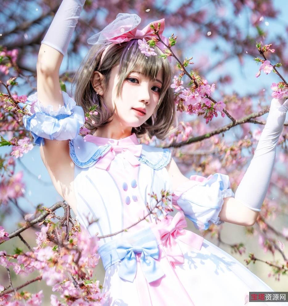 小仙女花柒Hana8套合集,总共105P-1.27G视频内容丰富