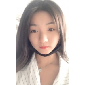 校园直播达人哆锻婧百度补增ED2K，大三小依依，视频收藏量飙升！