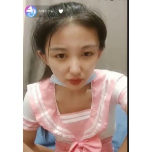 校园直播达人哆锻婧百度补增ED2K，大三小依依，视频收藏量飙升！