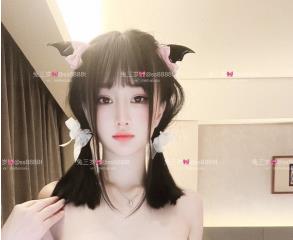 颜值炸裂YD魔女兔三岁，73V-756M清纯御姐身材炸裂视频