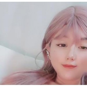 超甜姐姐表演2小时28分！颜值高手动电转道具秀引爆夜场