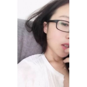 骚气眼镜主播夜夜：杭州波多野结衣8.3G补视频，23V收藏热门