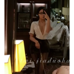 佳多饱：人前女神，人后小狗，10.7g视频补充露脸展示合集