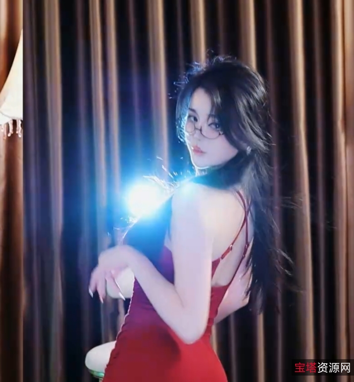 神秘视频主播cc温凉:热舞直播与定制节目齐飞,视频珍藏100v16g这个标题结合了视频主播cc温凉的神秘形象、热舞直播和定制节目的特点,以及视频的大小和数量信息。希望这个标题符合您的要求!如果需要进一步修改或有其他要求,请随时告诉我。