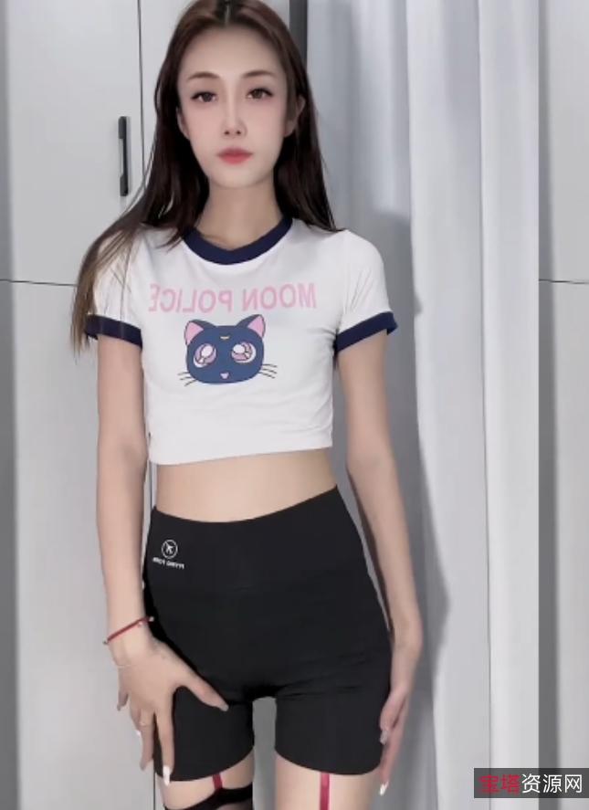 《27万粉刘籽苗定制热舞+AI去衣，323.09MB快手福利视频》