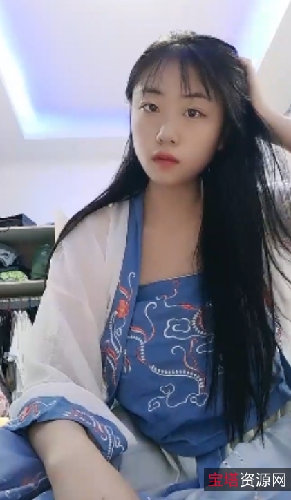 00后超级球爱好者紫惜姐姐：童颜大罩杯，收藏百度单下ED2K去重