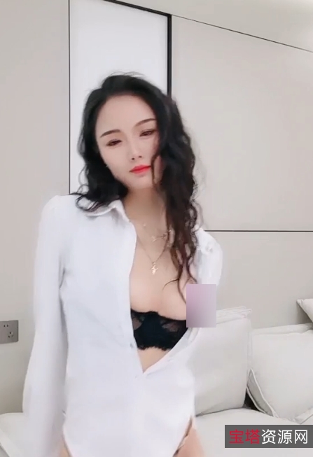 可错过的舞蹈老师！收藏她的视频，跟随她的步伐，成为舞蹈高手！