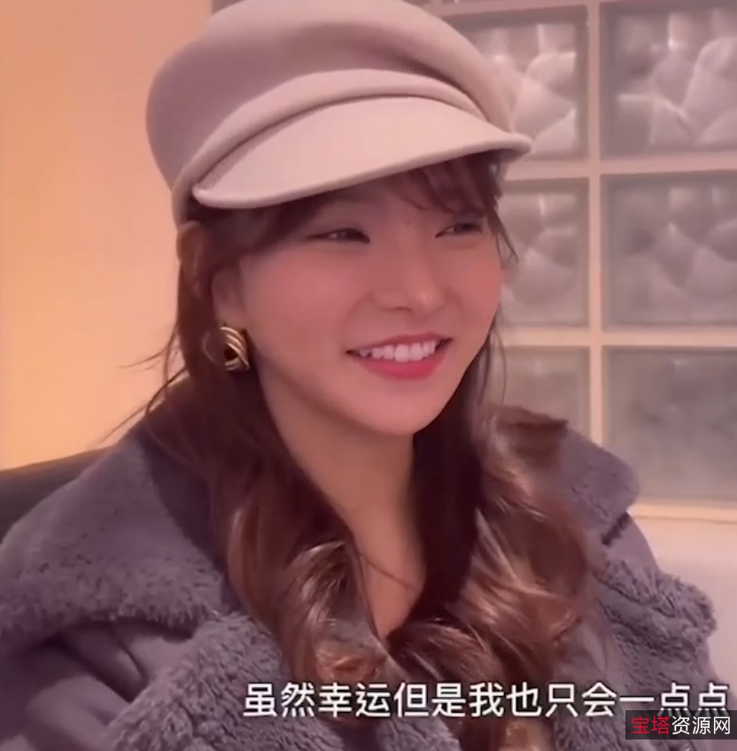 《兄妹蕉谈：某传媒新片5V性感荷官与蜜桃日本留学生恋爱美梦》