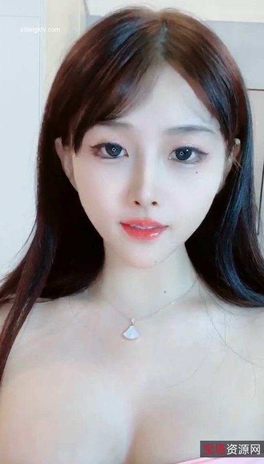 《小优漂亮馒头嫩模22v25g合集》:收藏104,百度115,增加4v5.3g