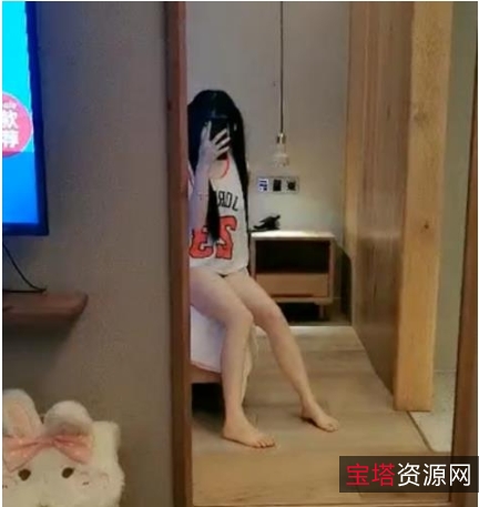 展现了她独特的魅力和个性。粉嫩浮力姬就像是一个可爱的罗莉妹子,让人忍不住想要一探究竟。快来关注这位虎牙超人气新人,一起领略她的粉嫩魅力吧!粉嫩浮力姬新人罗莉妹(胖次猫)最新散播合集,7个视频,总大小5.8G,不容错过!