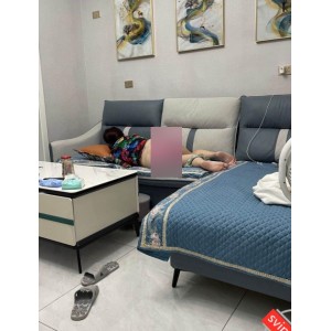 儿子偷窥妈妈挑战伦理真实记录，20V1.3G内社争议震撼乱来男声