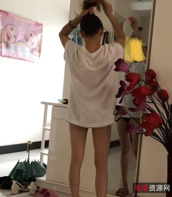 儿子偷窥妈妈挑战伦理真实记录，20V1.3G内社争议震撼乱来男声